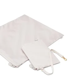 Maia Weekender